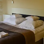 فندق مبيت وإفطار Buki &
