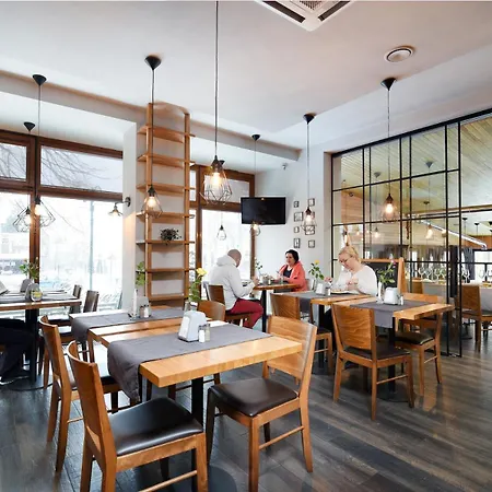 Buki & 4* Jastrzębia Góra