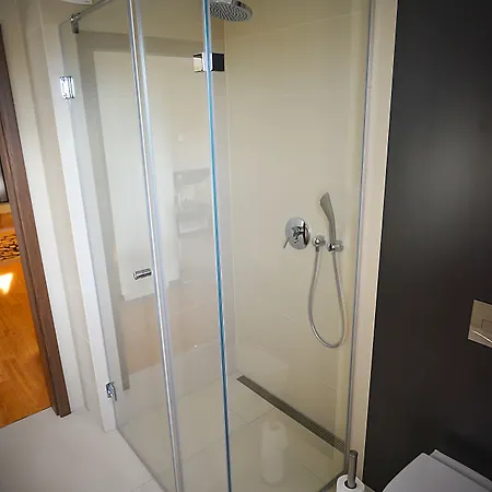 Villa Buki Pokoje & Spa 4*