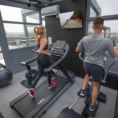 Buki & 4* Jastrzębia Góra