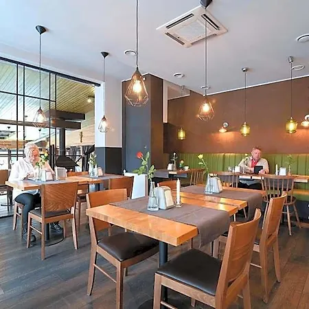 Buki & Alojamento de Acomodação e Pequeno-almoço Jastrzębia Góra